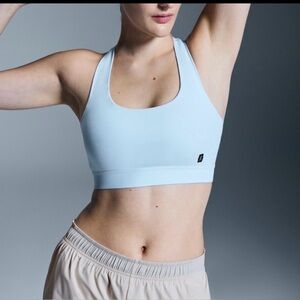 On Running On cloud Light Blue Sports Bra S